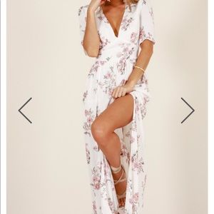 GORGEOUS white floral maxi